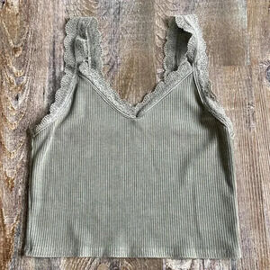 American Eagle |  crop tank top